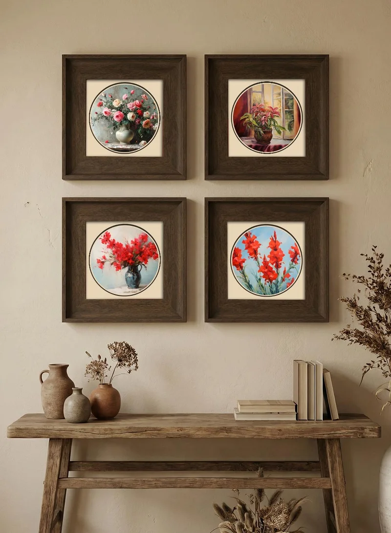 لوحة مجموعة من ٤ لوحات كانفاس على إطار خشبي مع إطار خارجي كلاسيكي بني بتصميم زهور زاهية